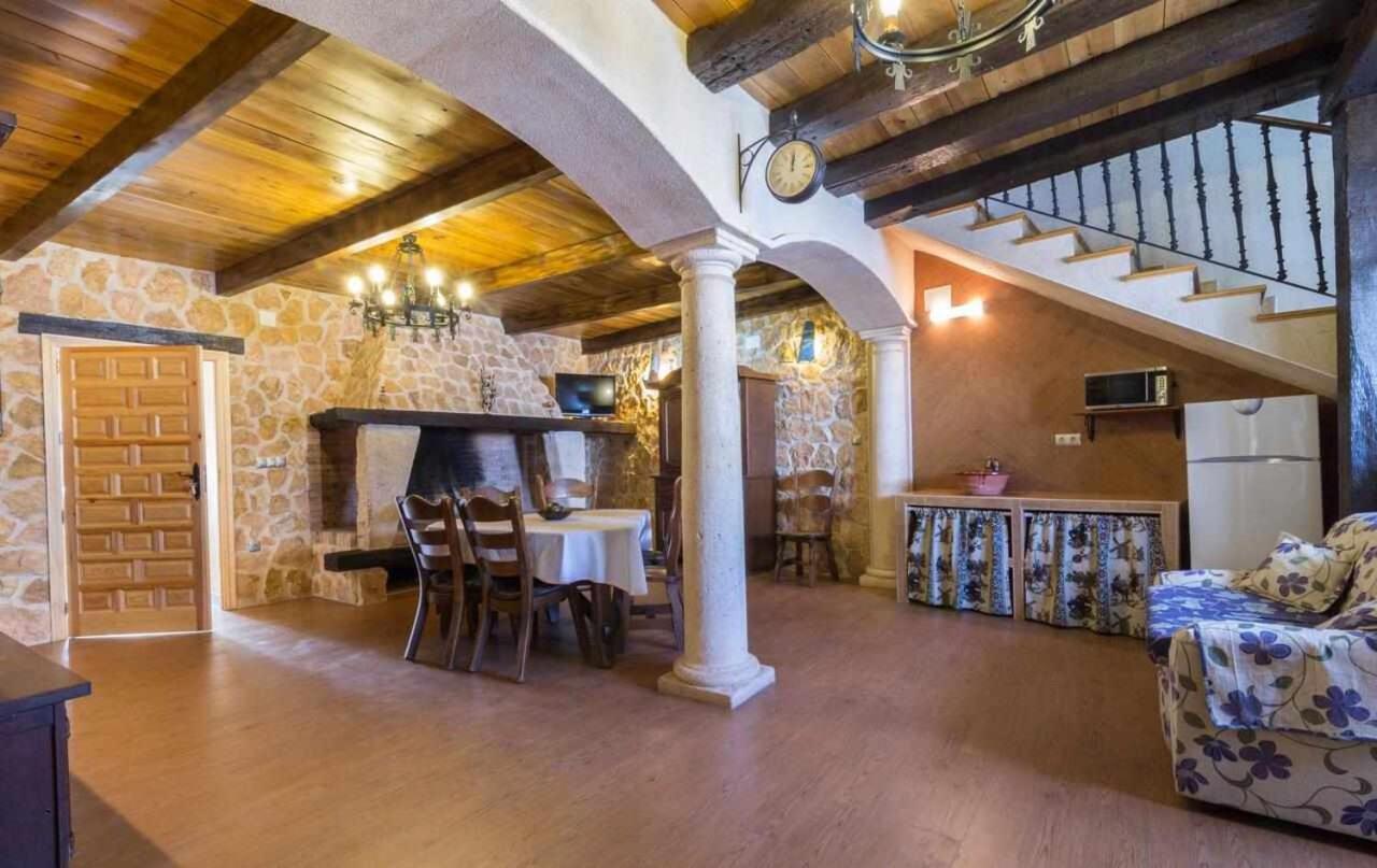 Argamasilla de Alba Casa Rural La Del Alba Seria מראה חיצוני תמונה