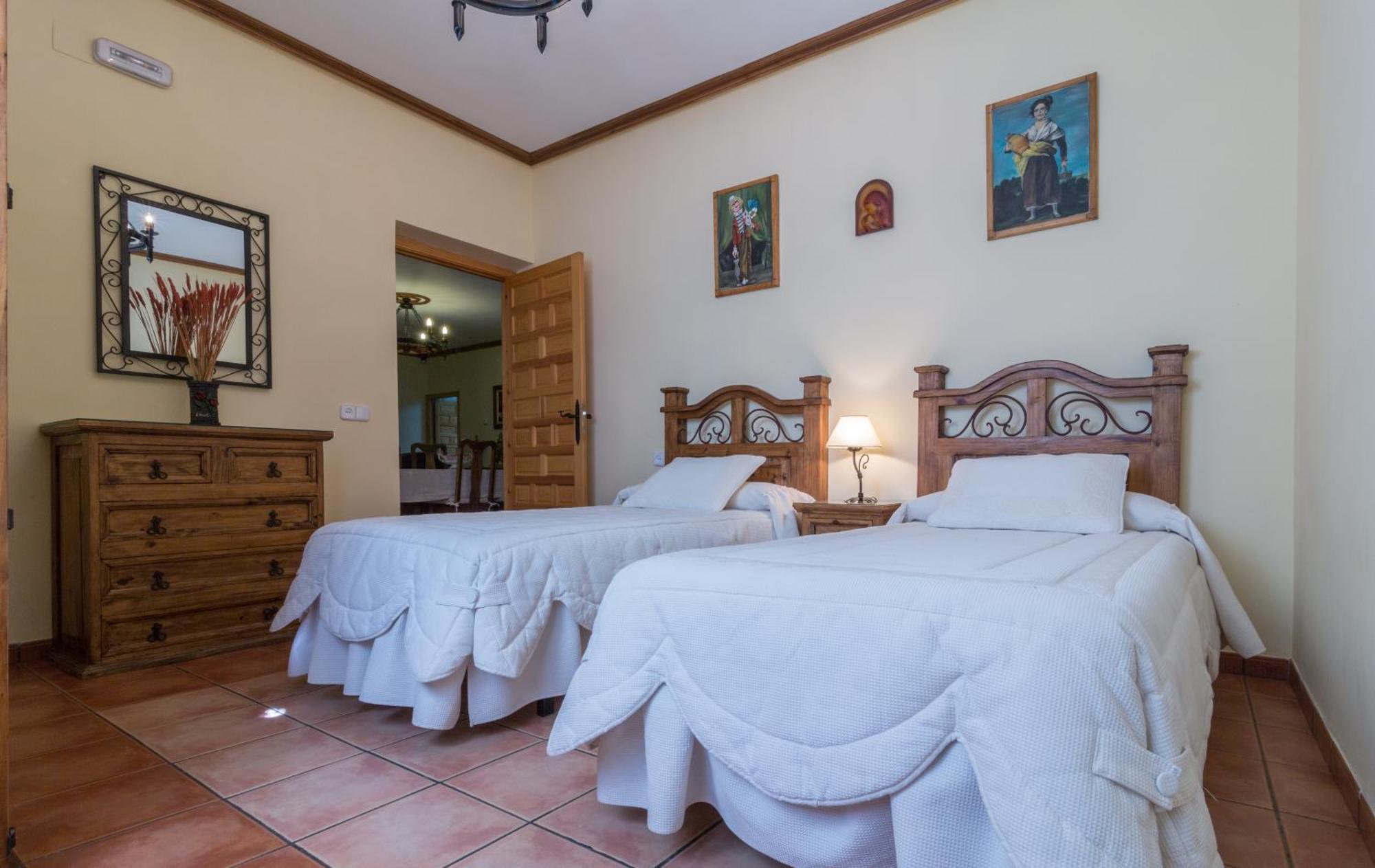 Argamasilla de Alba Casa Rural La Del Alba Seria מראה חיצוני תמונה