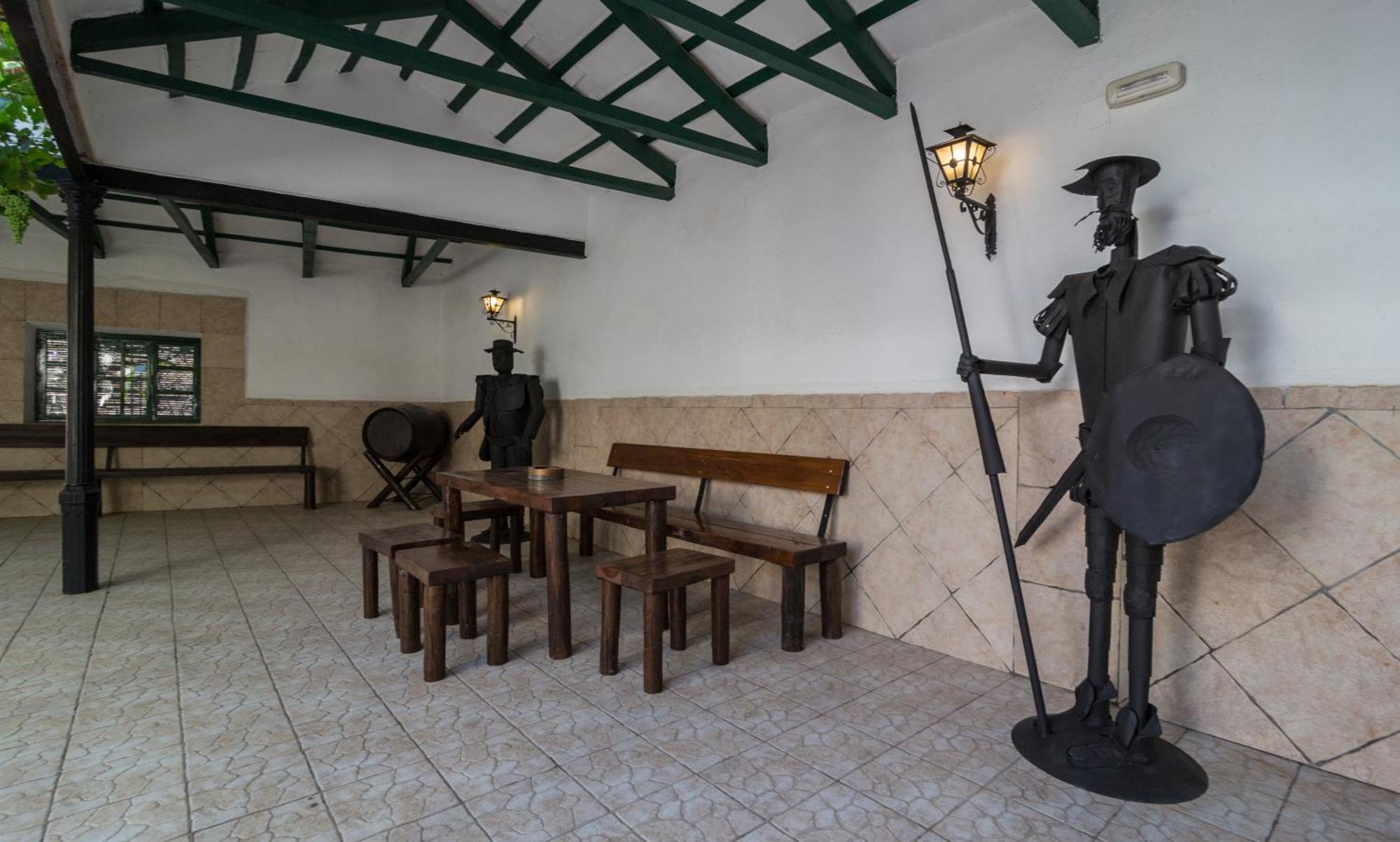 Argamasilla de Alba Casa Rural La Del Alba Seria מראה חיצוני תמונה